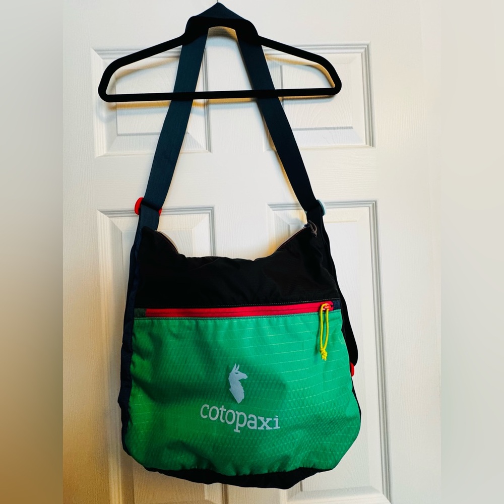 COTOPAXI Taal Convertible Del Dia Tote Bag-Gorgeous! Multifunctional systems